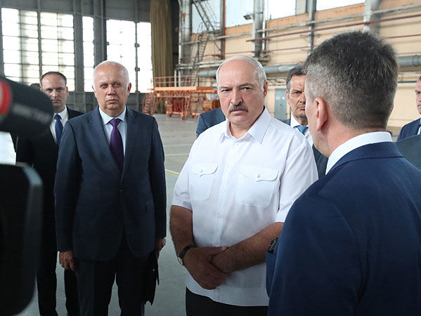 ﻿Лукашенко заявив, що власником заводу в Білорусі, частина якого належала українському інвестору, стала держава