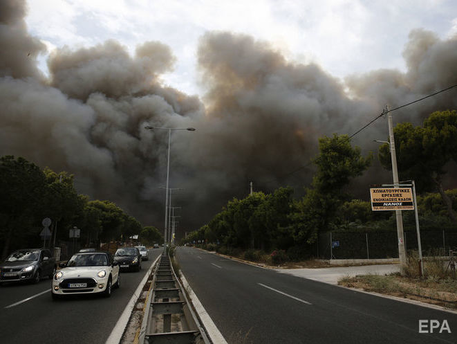 В результате лесных пожаров в Греции погибли 24 человека