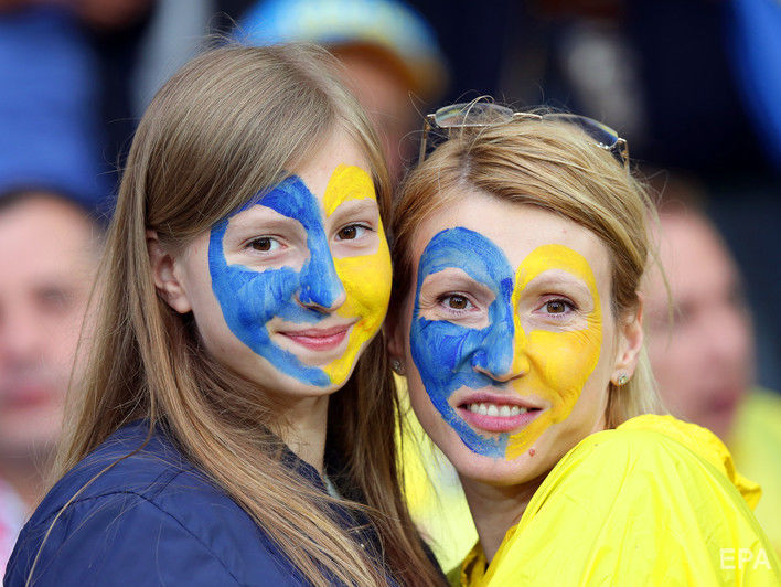 Число украинцев, считающих себя счастливыми людьми, стало самым высоким с 2001 года – опрос
