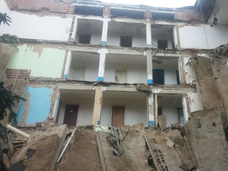 В Житомирской области обрушилась стена общежития, разрушены 25 комнат – ГСЧС