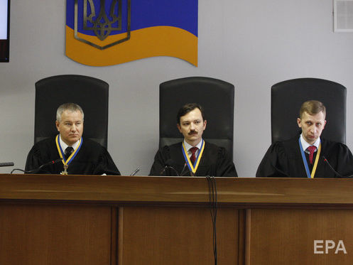 Оболонский суд не смог начать дебаты в деле о госизмене Януковича из-за ухода его адвокатов