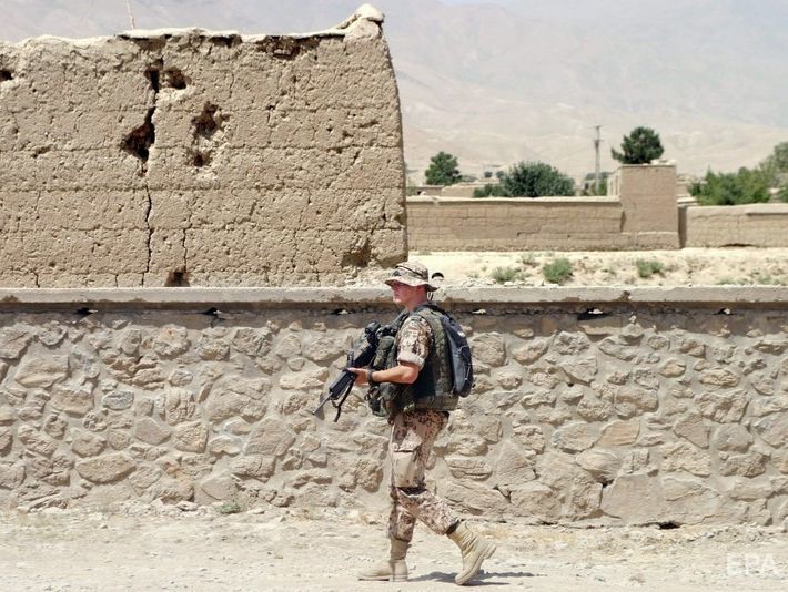 В результате атаки смертника в Афганистане погибли трое военнослужащих НАТО