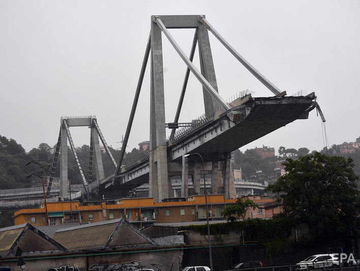 ﻿Обвалення мосту в Генуї. Влада Італії повідомила про 22 загиблих