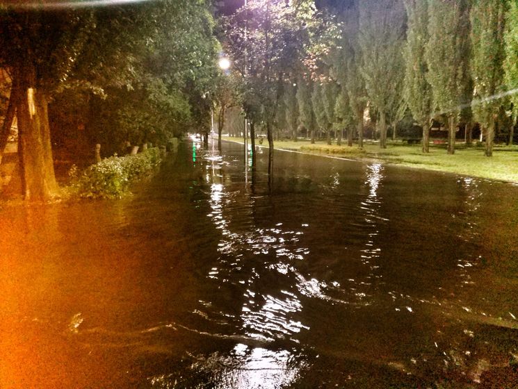 Киев снова затопило из-за сильного ливня