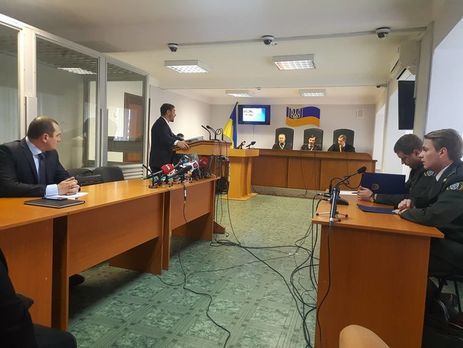 ﻿Адвокат Януковича Горошинський закінчив читати дебатну промову