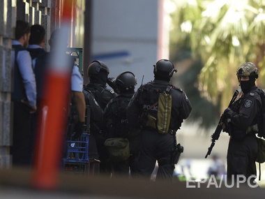 В Сиднее террорист захватил кафе с заложниками