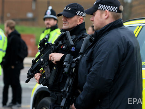 Мужчина напал с ножом на людей в Манчестере, инцидент расследует контртеррористическое подразделение полиции