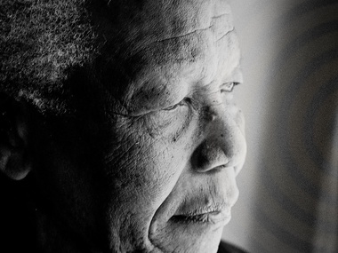 Мандела оставил свое наследство семье, партии и школам