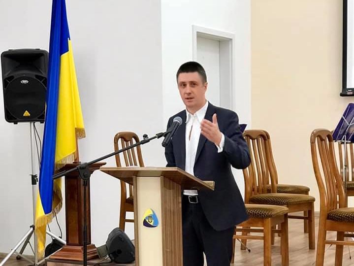 "Это путь Януковича". Кириленко раскритиковал заявления совладельца студии "Квартал 95" о необходимости отмены закона о языке и квот