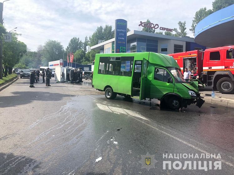 ﻿У Харкові у ДТП із маршруткою постраждало 10 осіб – поліція