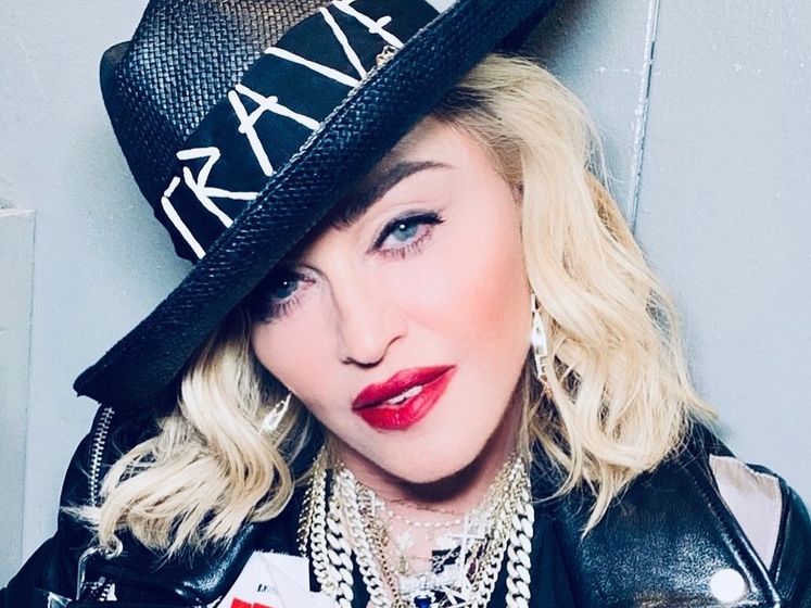 Мадонна заявила, что чувствует себя изнасилованной после статьи New York Times о ней
