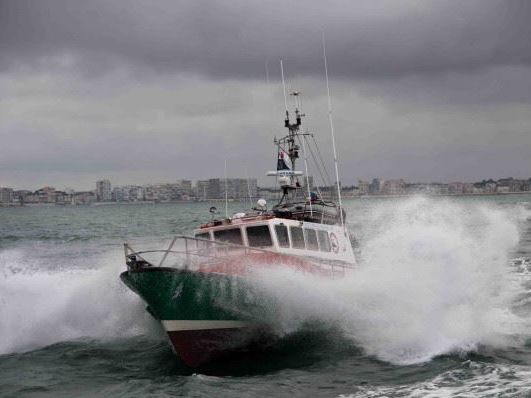 ﻿У Франції під час шторму перекинувся рятувальний човен, загинуло троє людей