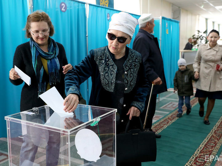﻿На виборах президента Казахстану Токаєв набрав приблизно 70% – екзитпол