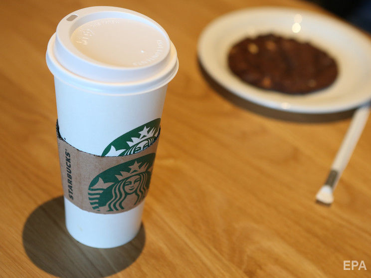 В украинских аэропортах начинают продавать кофе Starbucks
