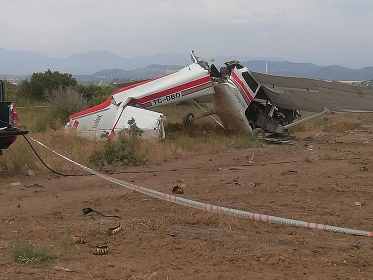 ﻿У Туреччині розбився навчальний літак, є загиблі