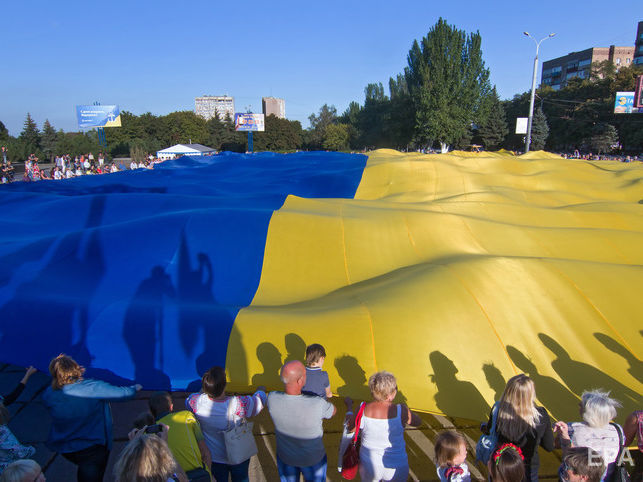 К России положительно относятся 30,4% опрошенных украинцев, к США – 55,9% – исследование