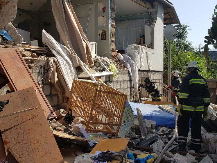 ﻿На Закарпатті вибух зруйнував частину будинку, серед постраждалих дворічна дитина – ДСНС