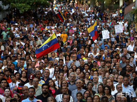 У Венесуелі триває політична криза