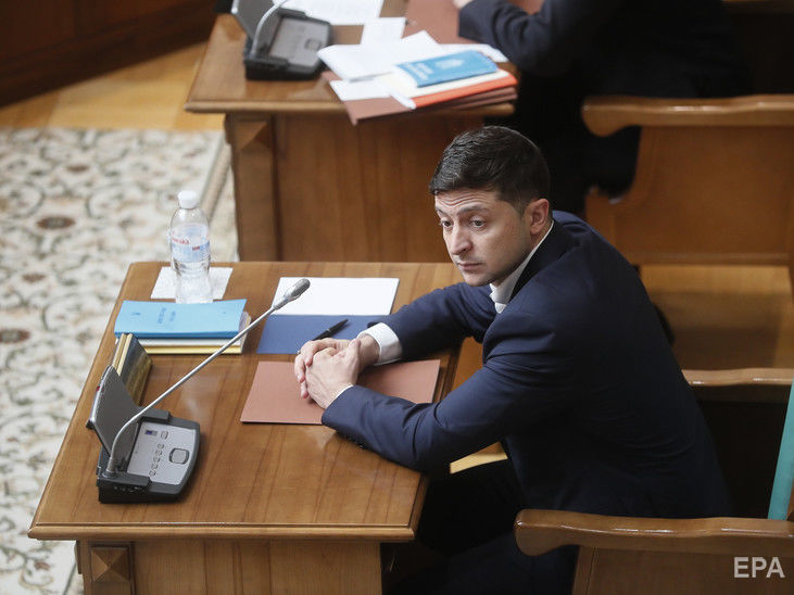 Зеленский заявил, что ждет от Запада поддержки Украины не только на словах, но и реальными действиями