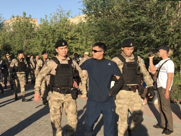 В Казахстане прошли массовые задержания в местах, где планировались антиправительственные митинги