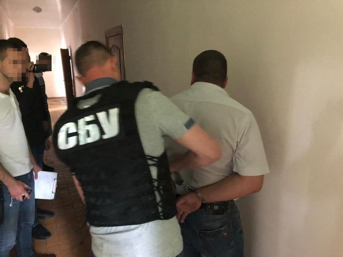 ﻿СБУ затримала організатора схеми фінансування бойовиків "ДНР", який в'їхав на підконтрольну Україні територію