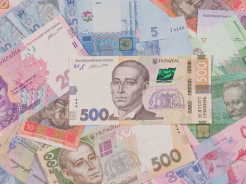 ﻿Економістка Світового банку заявила, що Україні треба зупинити стрімке зростання мінімальної зарплати