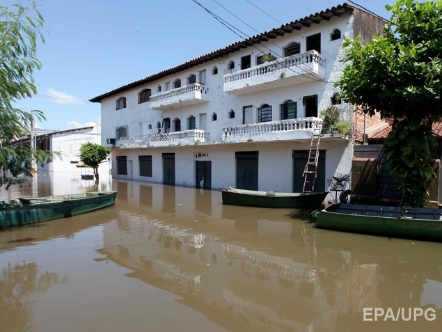 В Парагвае и Уругвае из-за наводнения эвакуированы более 100 тыс. человек