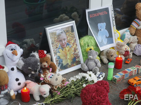 Убийство пятилетнего ребенка в Переяславе-Хмельницком. 12 полицейских привлекли к ответственности, шестерых – уволили