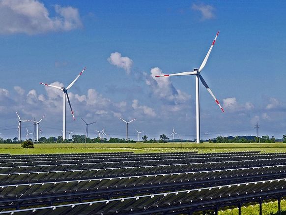 Ассоциации возобновляемой энергетики Украины обратились к Зеленскому по поводу тарифов "Укрэнерго"