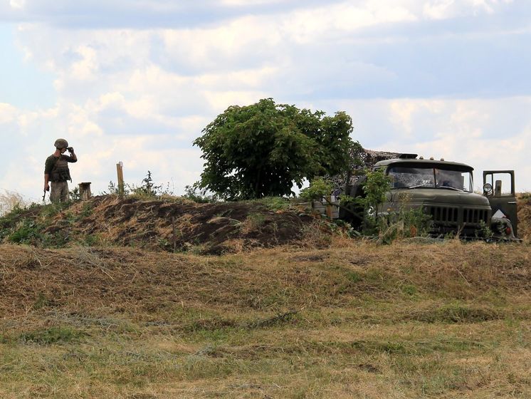 Один украинский военный пострадал на Донбассе 18 июля &ndash; штаб ООС