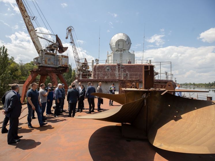 После визита Зеленского рабочим Николаевского судостроительного завода погасили долги по зарплате – "Укроборонпром"