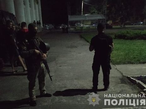 ﻿В окрузі, де програв брат Медвечука, перераховують голоси – поліція