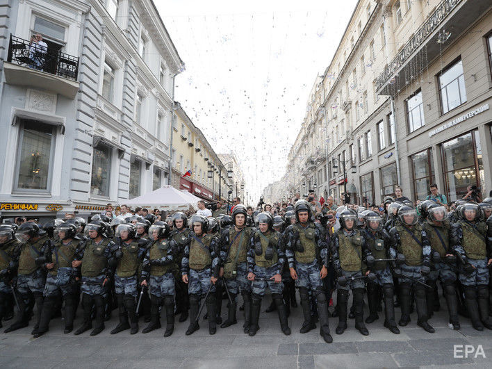 ﻿Акція протесту в Москві. Кількість затриманих перевищила 1000, серед них – Шендерович