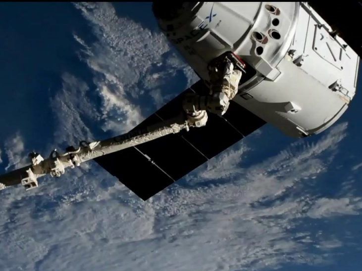 ﻿Космічна "вантажівка" Cargo Dragon зістикувалася із МКС