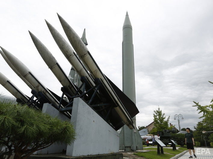 Северная Корея вновь запустила баллистическую ракету