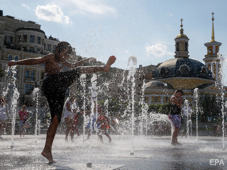 ﻿Синоптикиня: До 16 серпня спека поступово відтиснеться за межі України