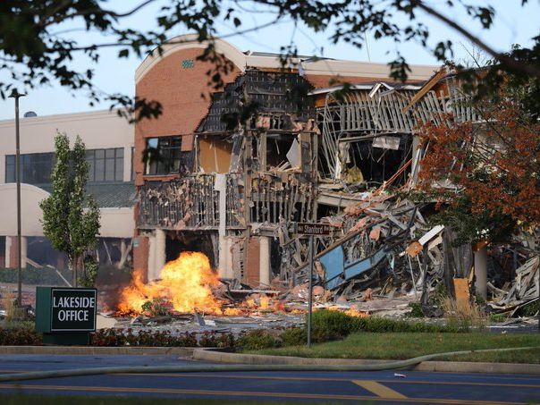 В результате взрыва газа в США была разрушена часть здания торгового центра