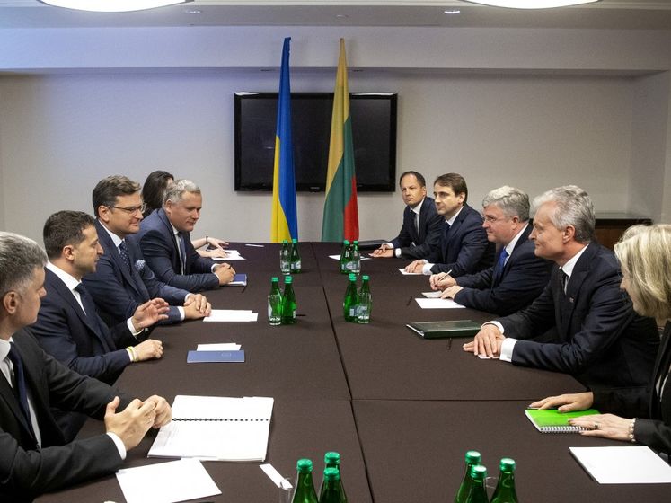 Зеленский заверил президента Литвы в продолжении в Украине реформ в рамках евроинтеграции