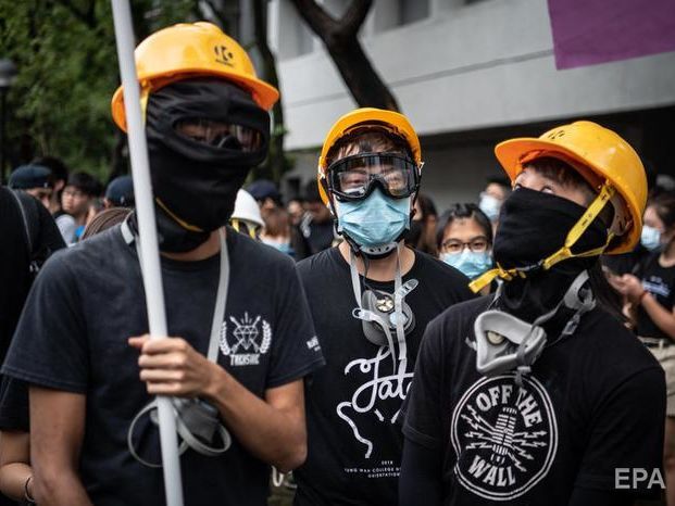 В Гонконге студенты и школьники вышли на антиправительственные протесты