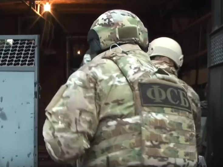 Российские спецслужбы задерживают украинцев при пересечении границы с Крымом – СБУ