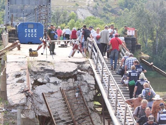 Луганская ОГА: Рано утверждать, что "ЛНР" демонтировала свои сооружения на рубеже моста