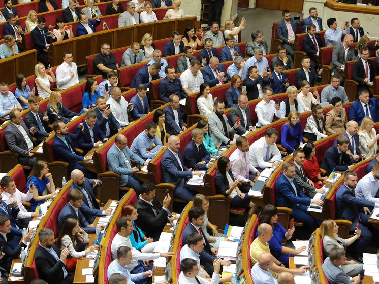 Инициаторами большинства законопроектов, подготовленных "Слугой народа", являются пять народных депутатов