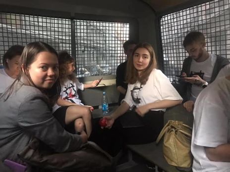 ﻿Івлєва, Альохіна, Усманова. У Москві 8 вересня затримали більш ніж 10 осіб, які вийшли на акцію на підтримку політв'язнів