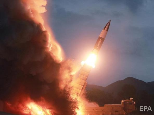 ﻿КНДР провела запуски двох невідомих снарядів у бік Японського моря