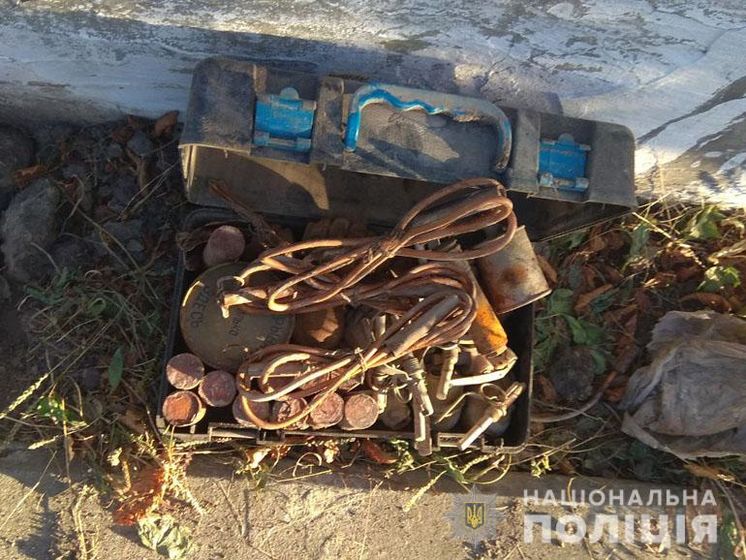 В Константиновке Донецкой области обнаружили тайник с боеприпасами и тротилом &ndash; полиция
