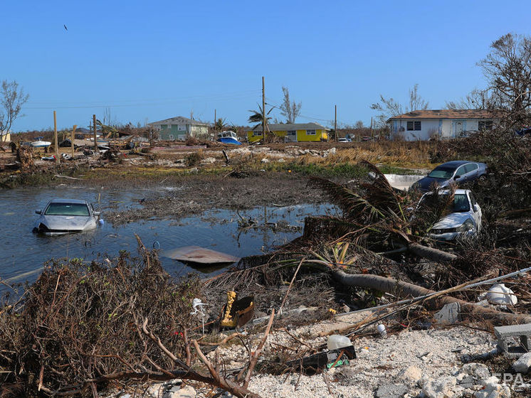 Власти Багамских Островов заявили о 2500 пропавших без вести после урагана "Дориан"