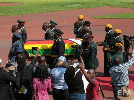 Экс-президента Зимбабве Мугабе похоронят в мавзолее
