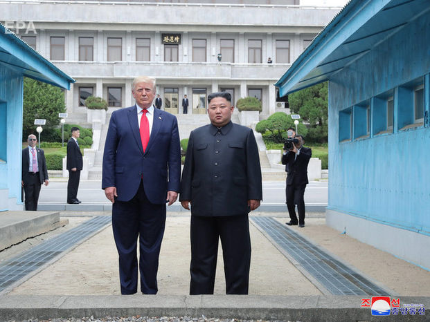 Ким Чен Ын пригласил Трампа посетить Северную Корею – СМИ