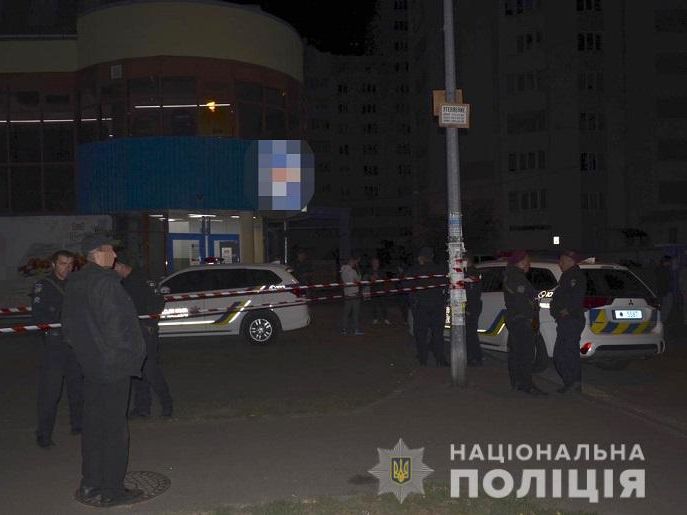 Полиция задержала трех человек по подозрению в нападении на спецназовца в Киеве