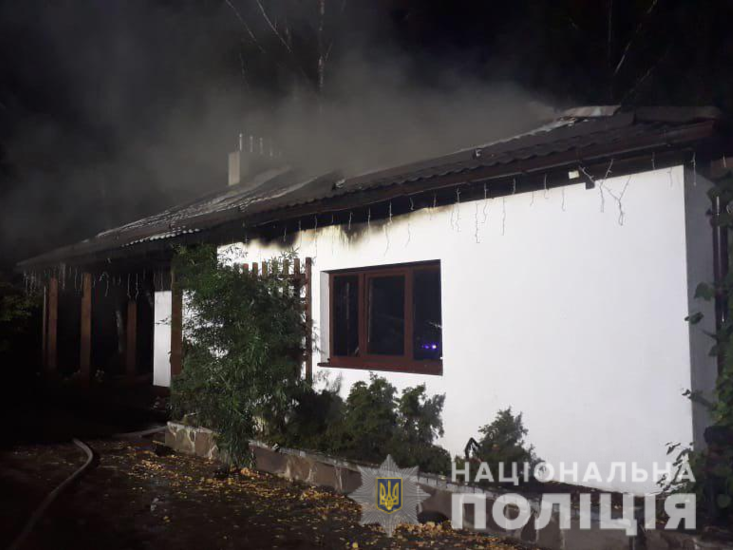 ﻿Згорів будинок Гонтаревої, Печерський суд заарештував нерухомість "Кузні на Рибальському". Головне за день